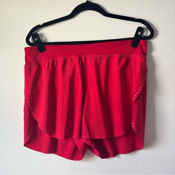 Womens Lululemon Fast and Free Reflective Classic-Fit Shorts – Red Size 12 - Picture 1 of 4